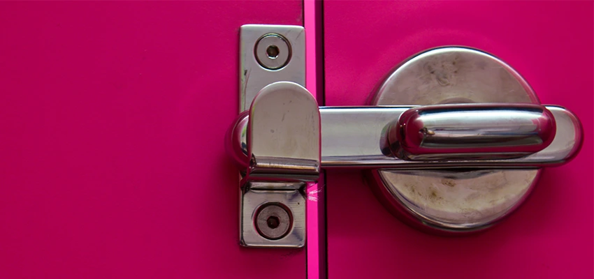 Childproof Gate Lock in Los Altos, California